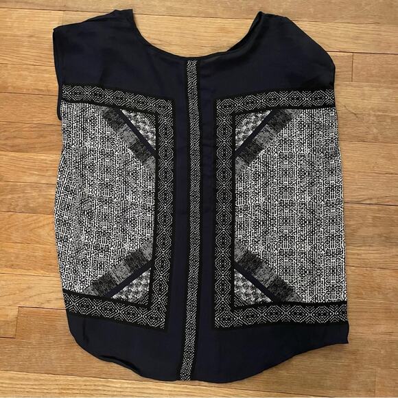 Cynthia Rowley women's blouse navy blue polyester sleeveless size medium M B14 - Picture 3 of 3